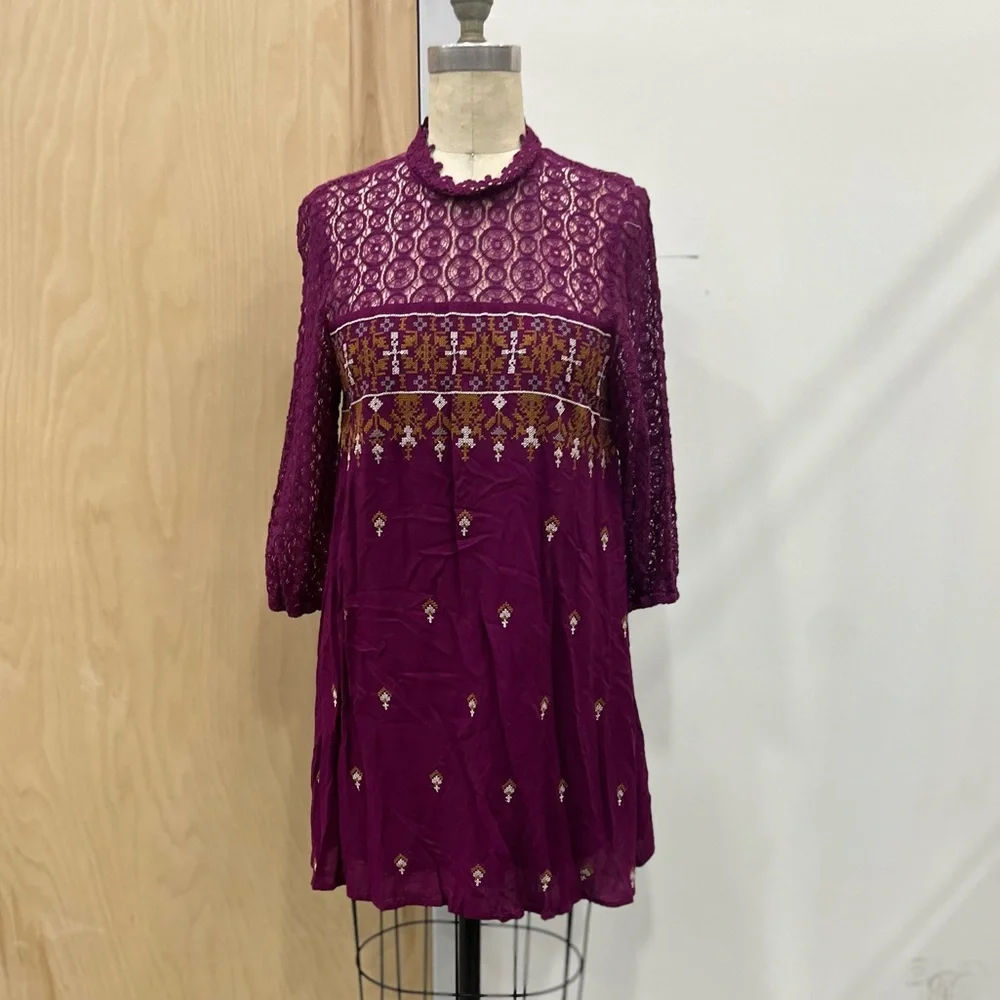 Dress - Picture 2 of 3